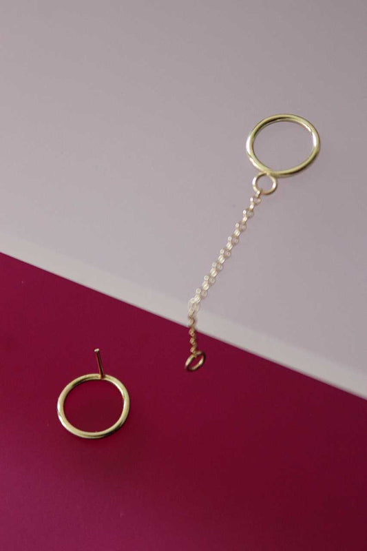 8. (14k goud, oorbel + oorbelhanger)