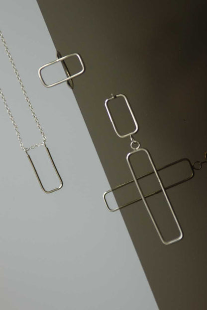 Earring Archi | The sturdy ear hugger