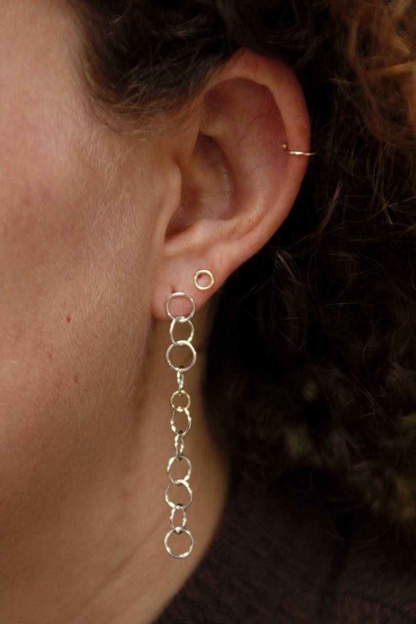 Round Inimini Earring | Golden Simplicity