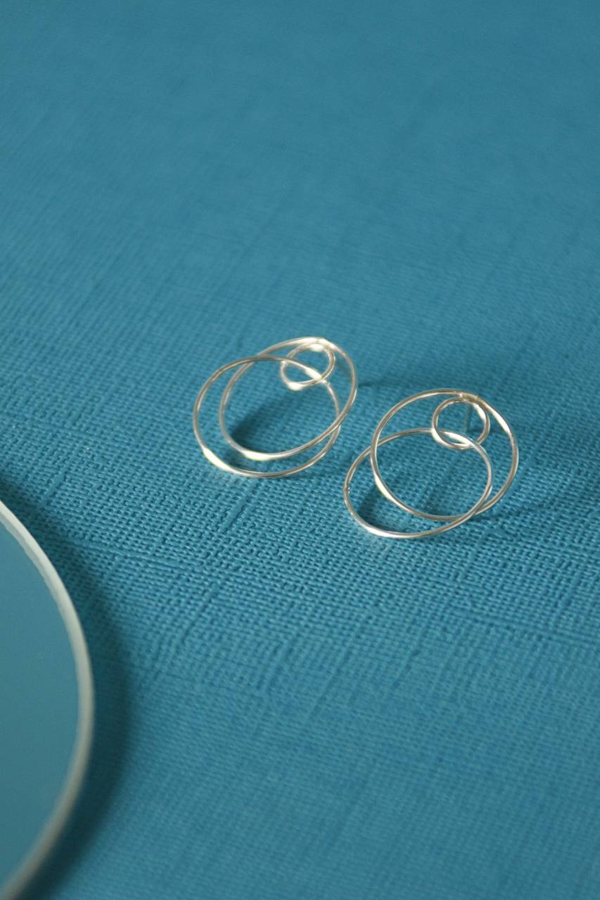 Earring Oval Small | silver curl