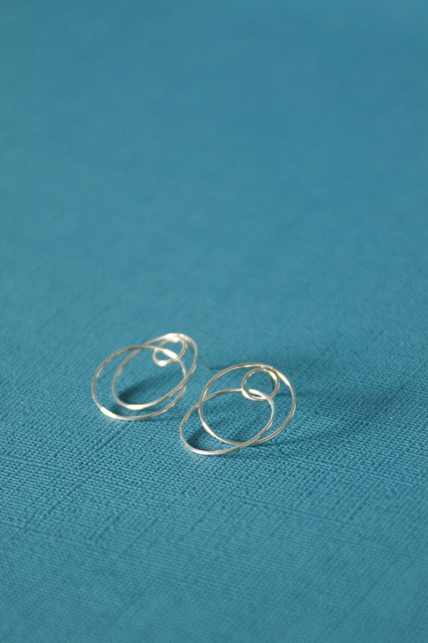 Earring Oval Small | silver curl