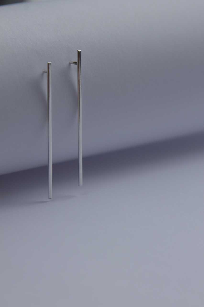 Ohrring-Linie | Statement-Ohrstecker mit Loch!